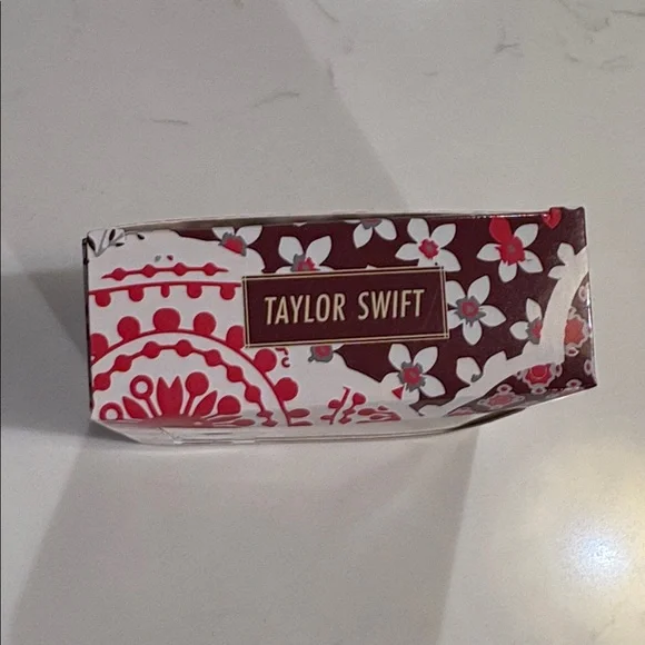NIB Taylor Swift All Too Well Typewriter Ornament Red Taylor’s Version - Picture 3 of 3